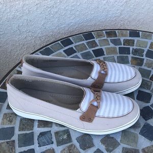Grasshoppers ortholite slip on shoes size 7.5